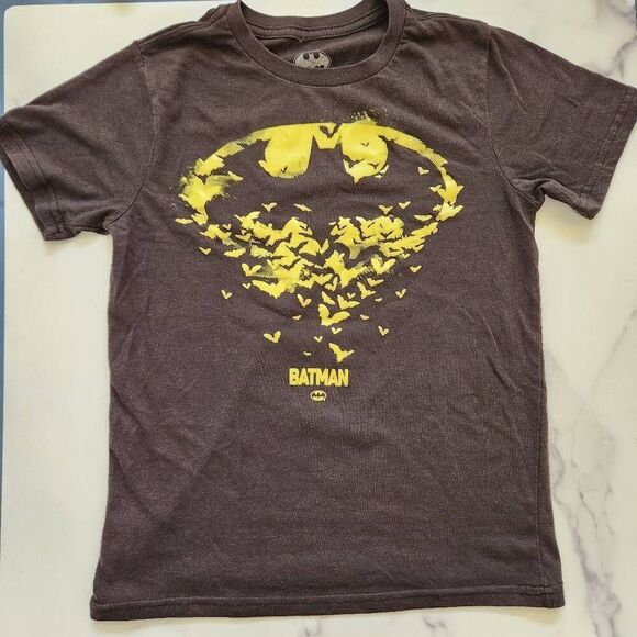 Batman boys short sleeve casual t-shirt medium charcoal gray neon green print - Picture 1 of 4